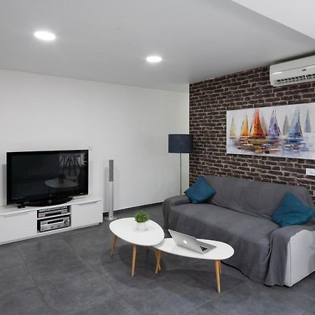 Poseidon Apartment By Michalis Agia Napa Exterior foto
