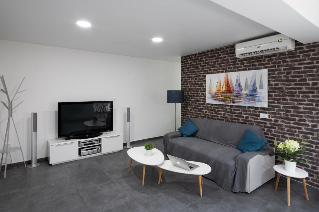 Poseidon Apartment By Michalis Agia Napa Exterior foto